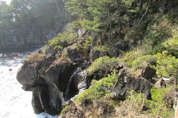 対島の滝