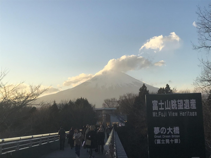 御殿場プレミアム・アウトレット 夢の大橋から望む富士見十景